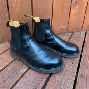 Smooth Leather Chelsea Dr. Martens